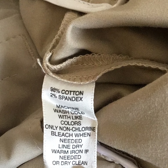 White House Black Market Tan Shorts 4 - Picture 4 of 4